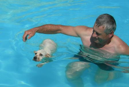 CA�RA DANS LA PISCINE